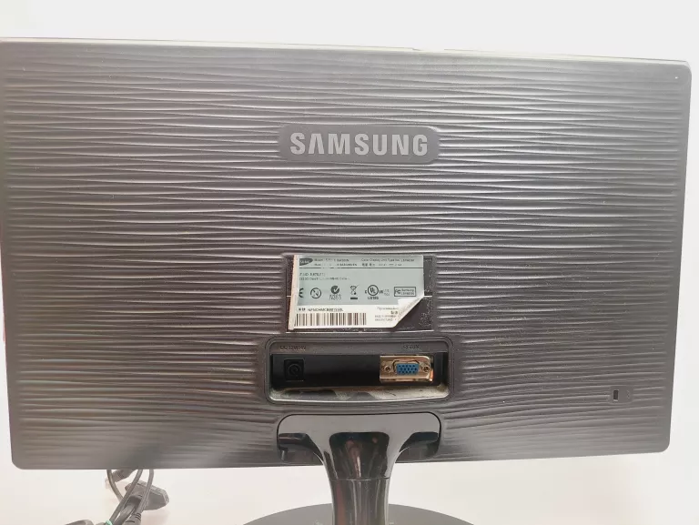 MONITOR SAMSUNG SA300