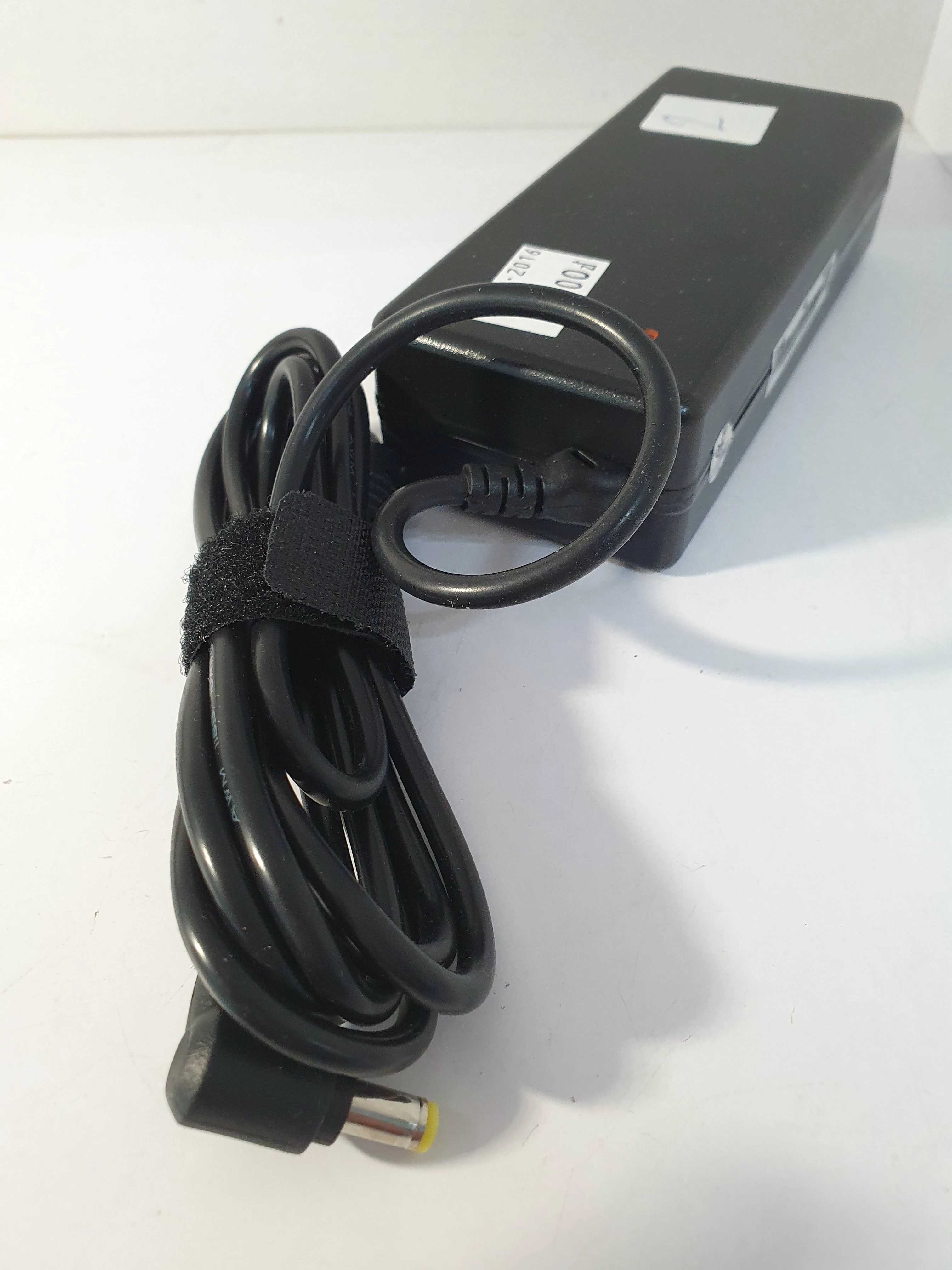 zasilacz-do-laptopa-boleslawa-chrobrego-8-pszczyna-sc