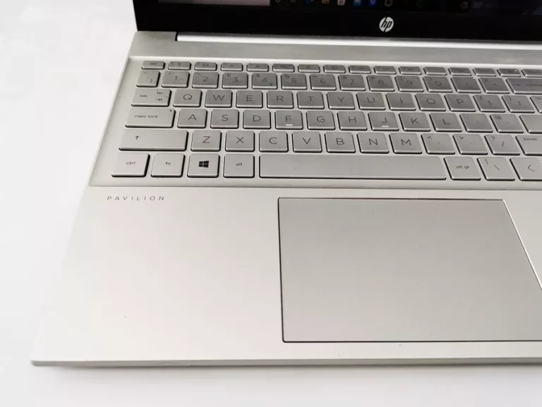 LAPTOP HP 15-EH0511SA RYZEN 5 4500U/8GB
