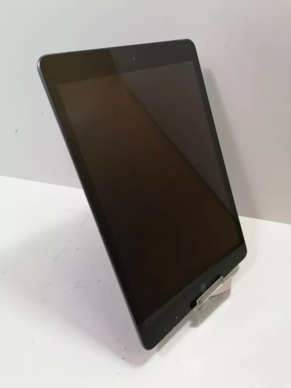 TABLET IPAD 8 GENERACJI A2429 MYMH2FD/A
