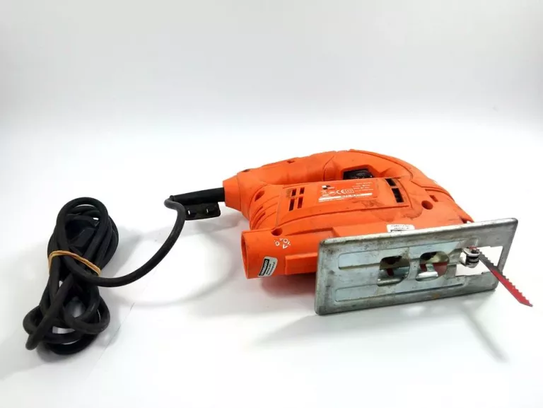 wyrzynarka-mat-tools-zasilanie-sieciowe