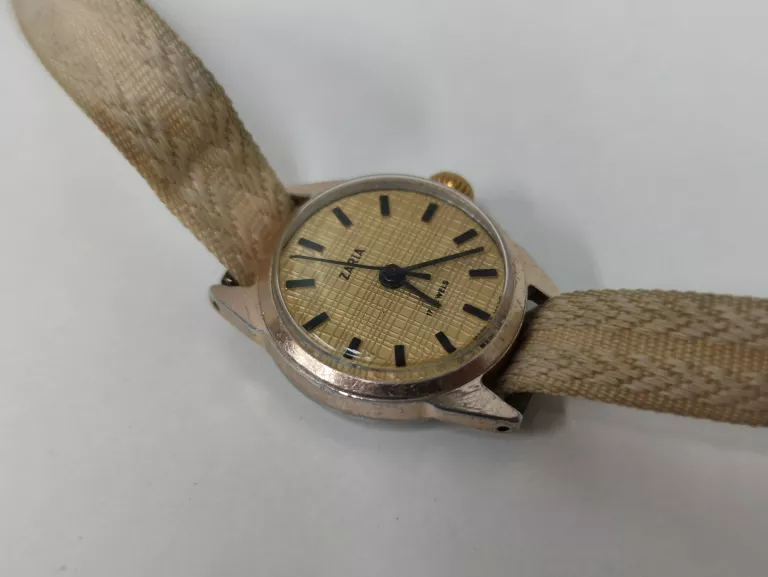 zegarek-zaria-17-jewels-made-in-ussr-jagiellonska-14-sanok-tsc2-spj
