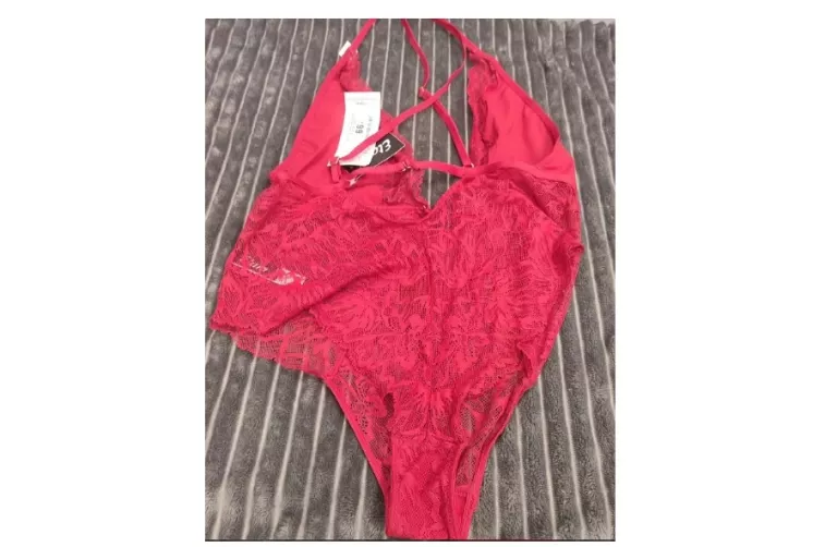 BODY ETAM UPSIDE RED M