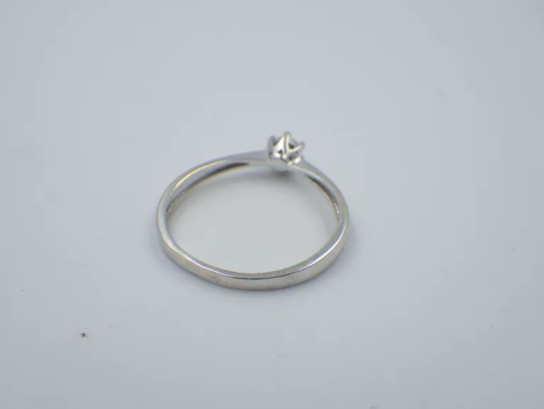 pierscionek-z-diamentem-apart-zloto-585-142g-kamien-brylant