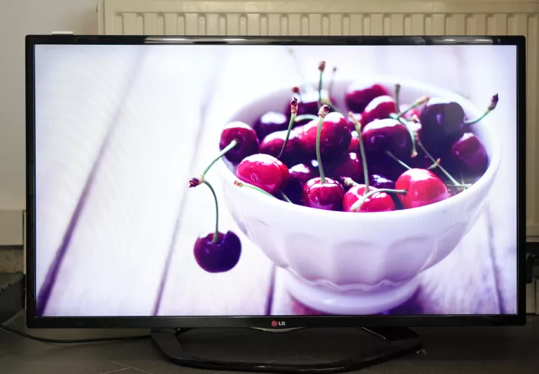 TELEWIZOR LG 42LN575S PILOT SMART STOPKA