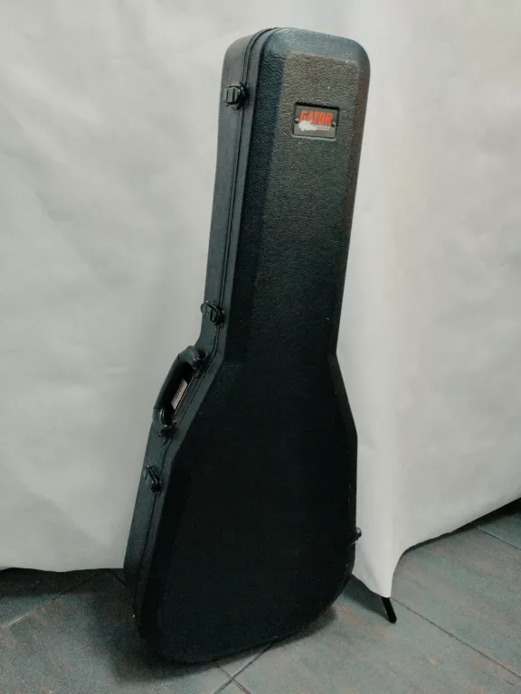 FUTERAŁ/WALIZKA DO GITARY AKUSTYCZNEJ GATOR CASES