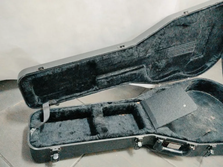 FUTERAŁ/WALIZKA DO GITARY AKUSTYCZNEJ GATOR CASES