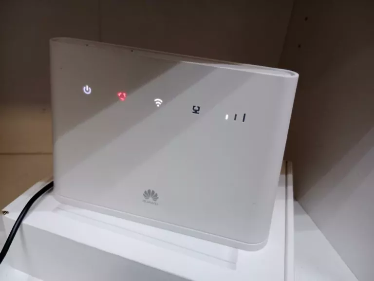 ROUTER HUAWEI B311S-220 4G LTE