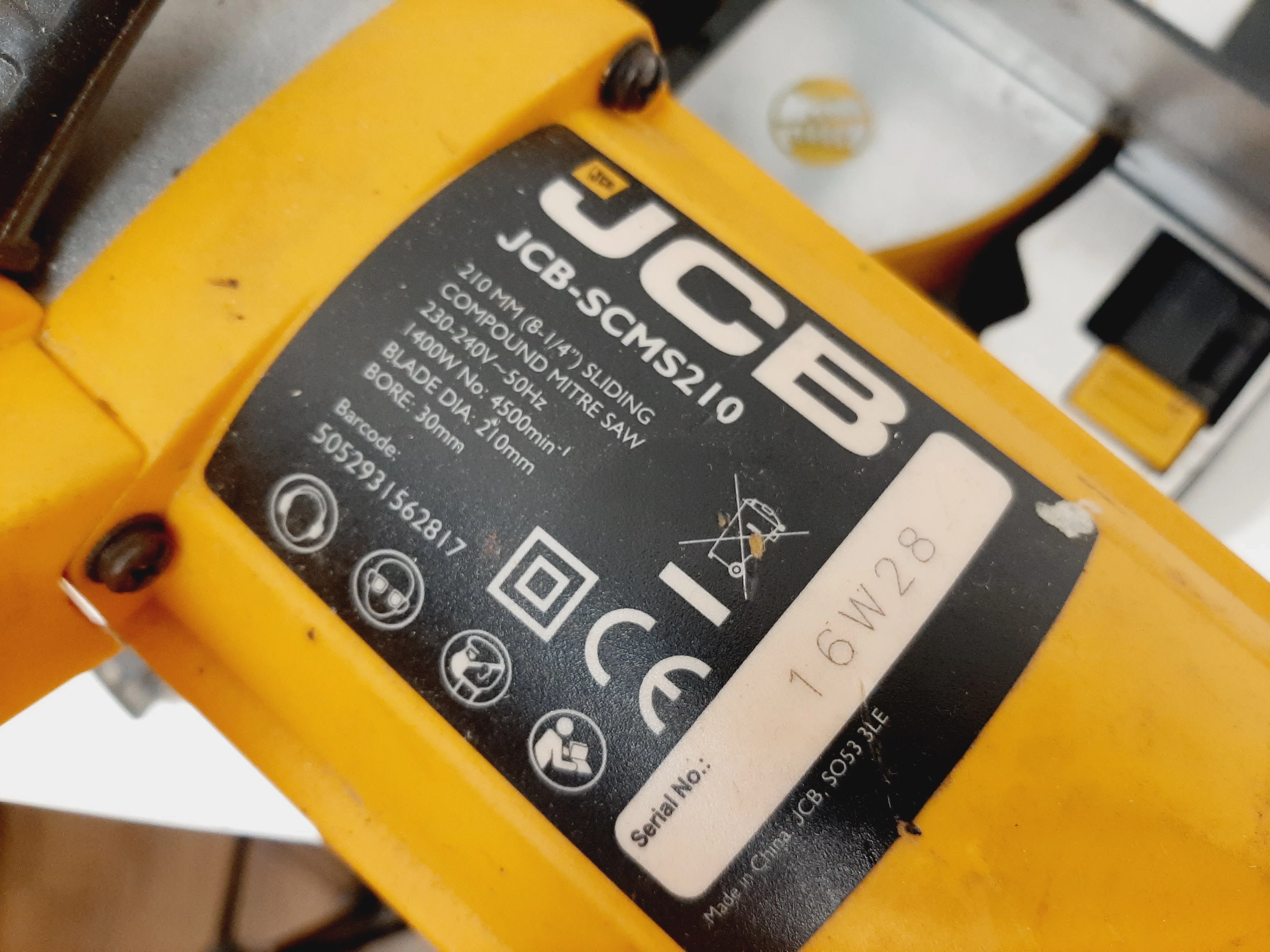 pila-ukosnica-jcb-scms210-ean-gtin-5055803340728