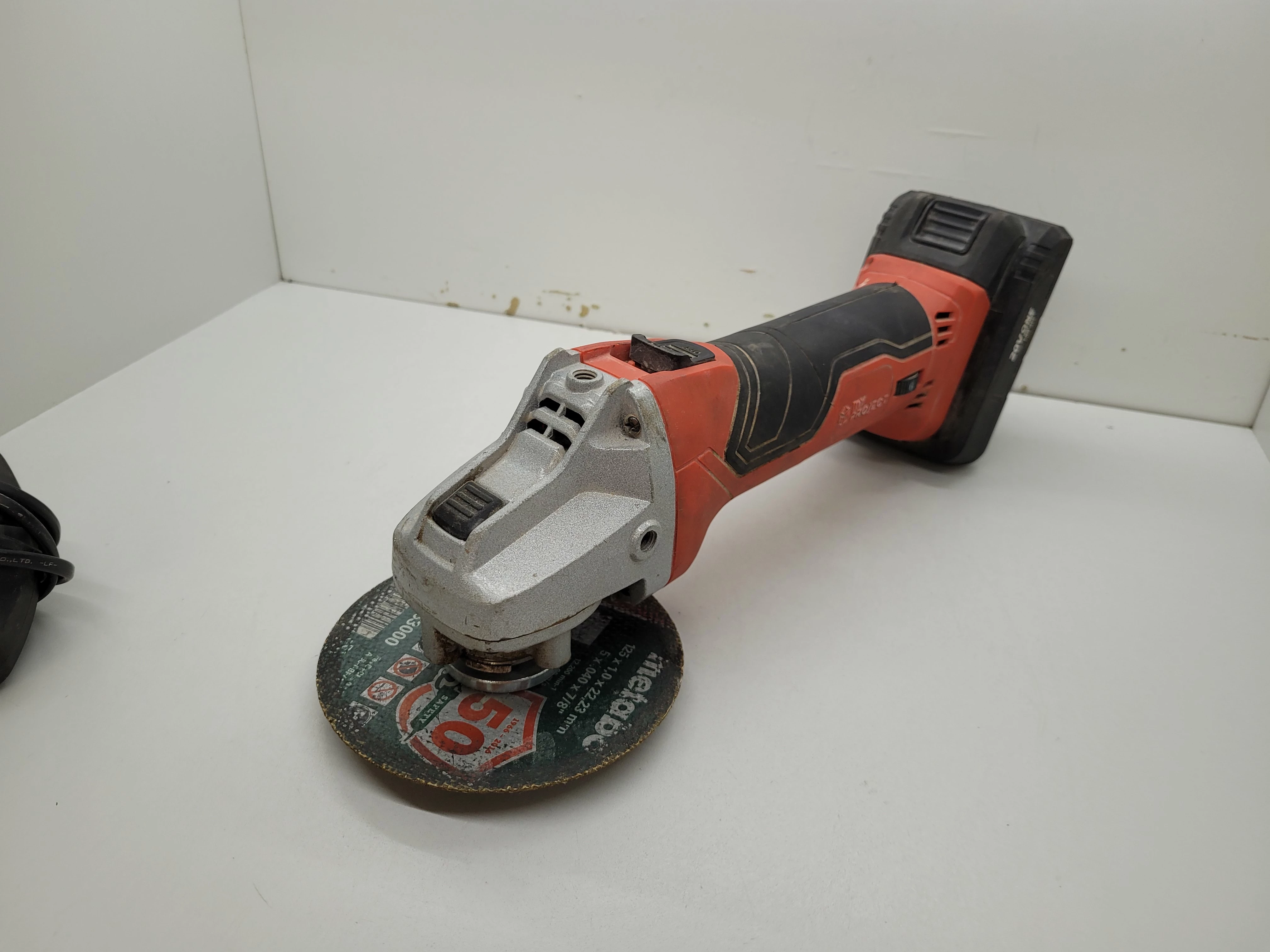 szlifierka-katowa-aku-my-project-20v-lad-kod-producenta-123456789