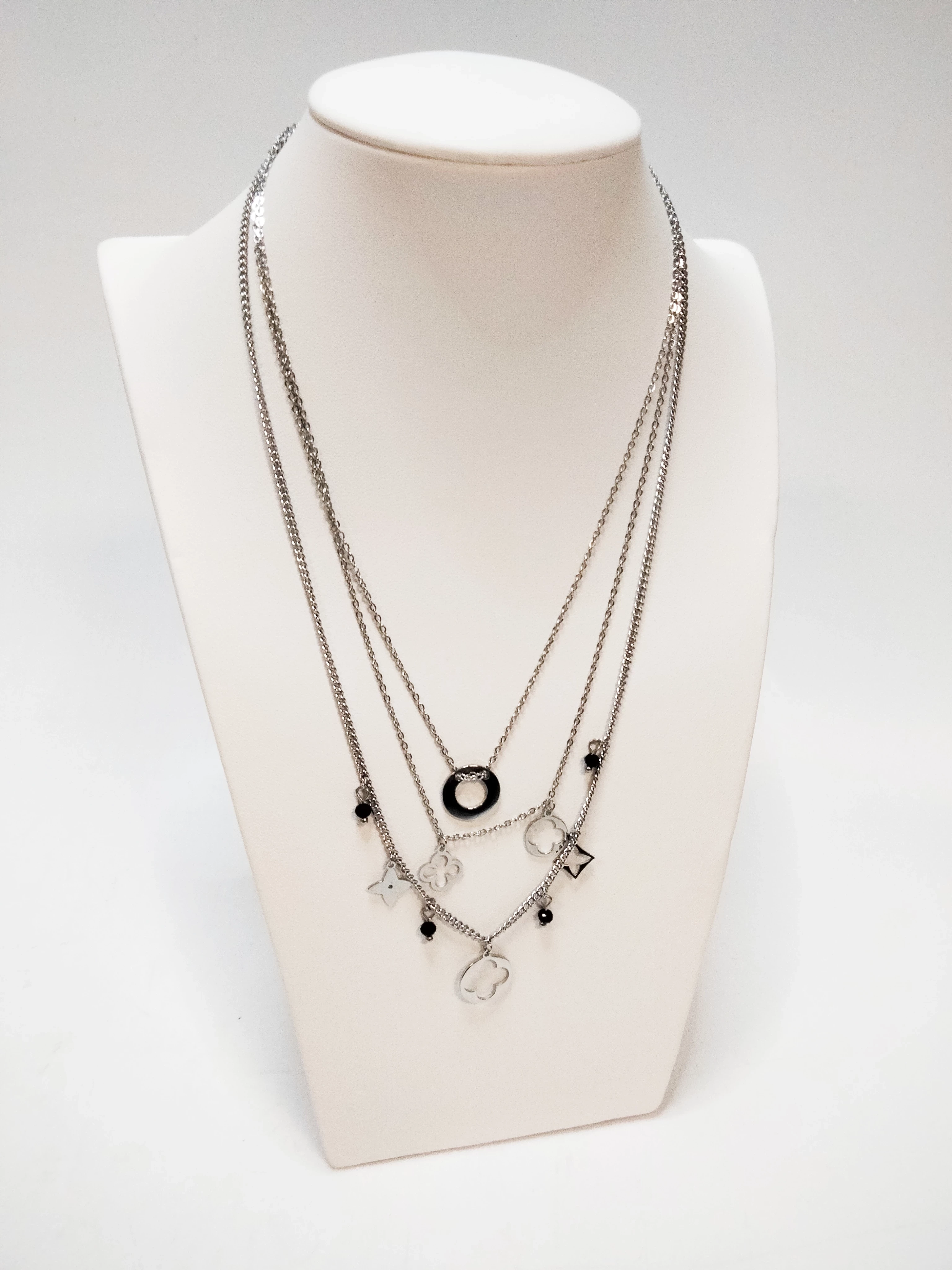 celebrytka-stalowa-potrojna-charmsy-plac-daszynskiego-5-czestochowa-sj