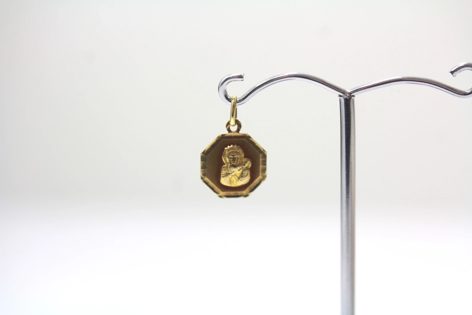 zlota-zawieszka-maryjka-pr585-093g-rodzaj-2205-2