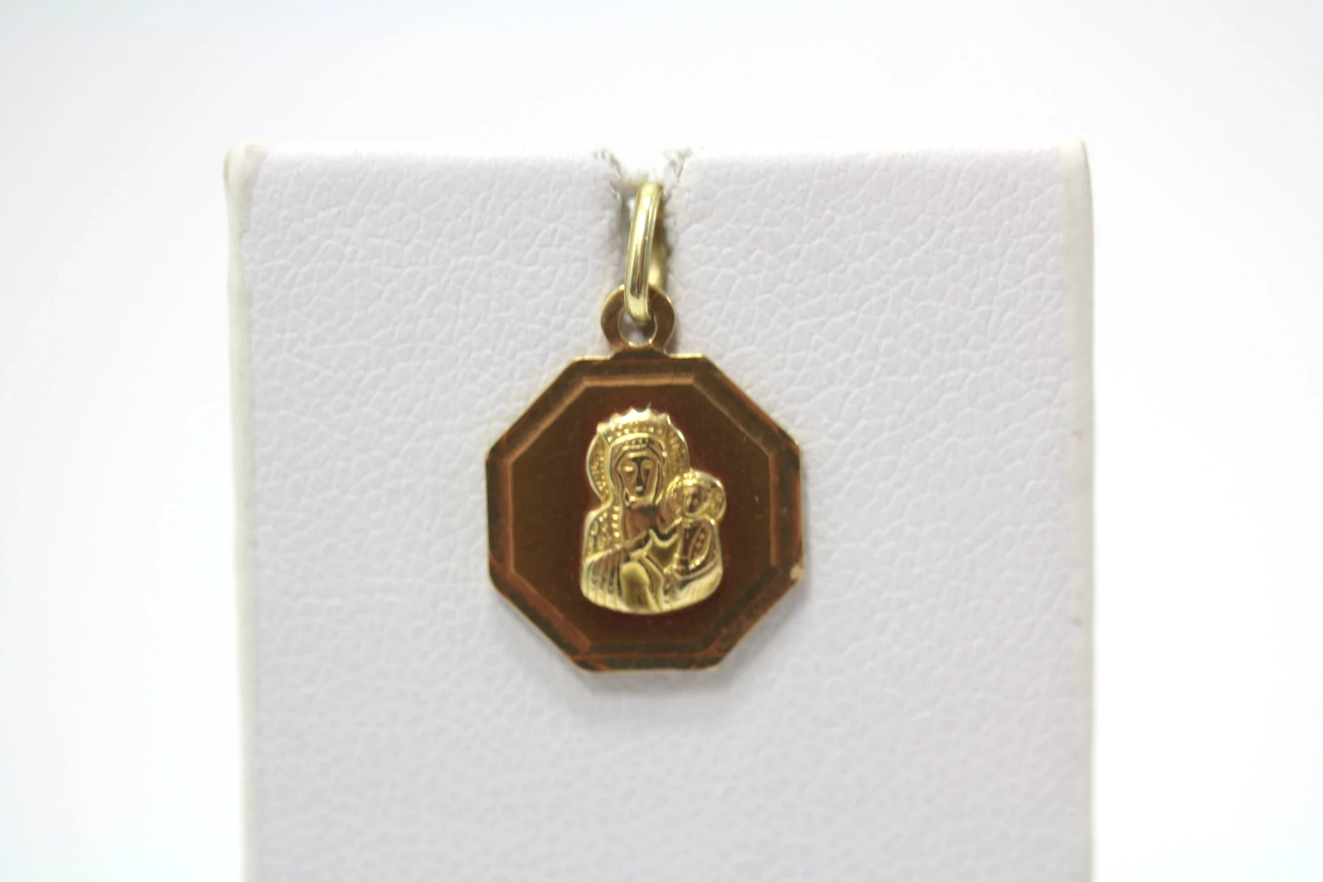 zlota-zawieszka-maryjka-pr585-093g-aleje-jerozolimskie-33-warszawa-boonum