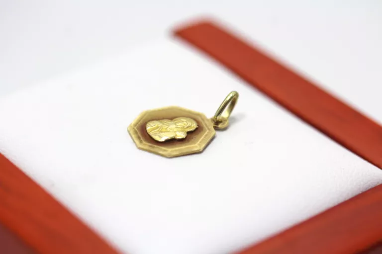 zlota-zawieszka-maryjka-pr585-093g-kolor-dominujacy-205826-225106
