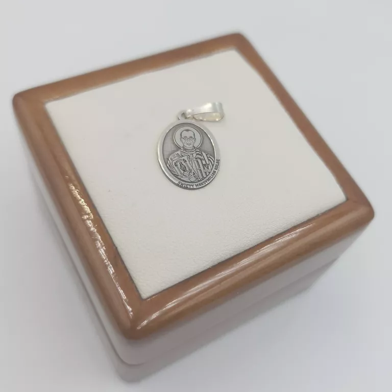 SREBRNY MEDALIK ŚW. MAKSYMILIAN KOLBE! P925! 1,30