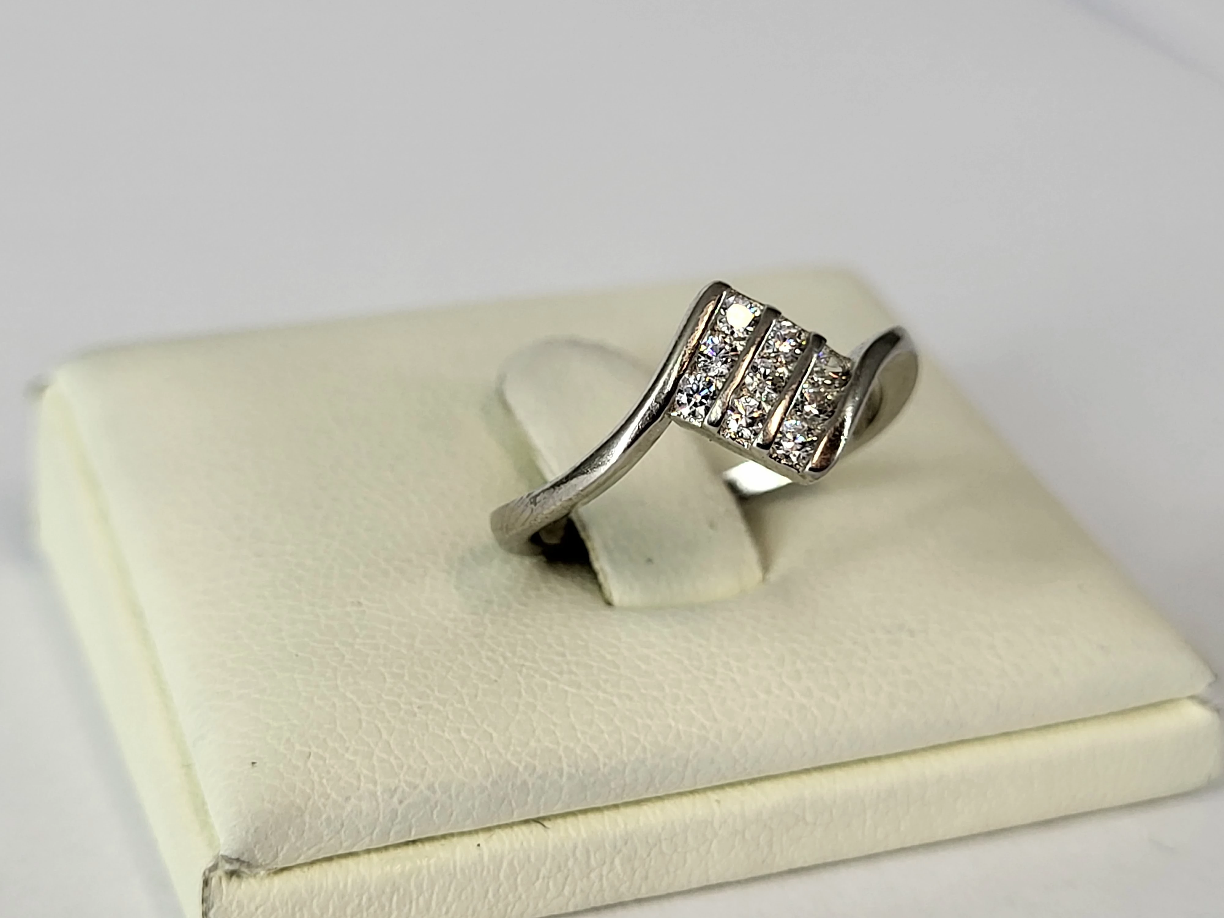 piekny-srebrny-pierscionek-190g-p925-r12-stan-nowy