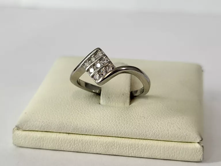 piekny-srebrny-pierscionek-190g-p925-r12-plac-wolnosci-3-tuchola