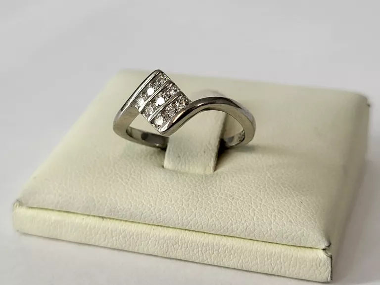 piekny-srebrny-pierscionek-190g-p925-r12-marka-inna-marka