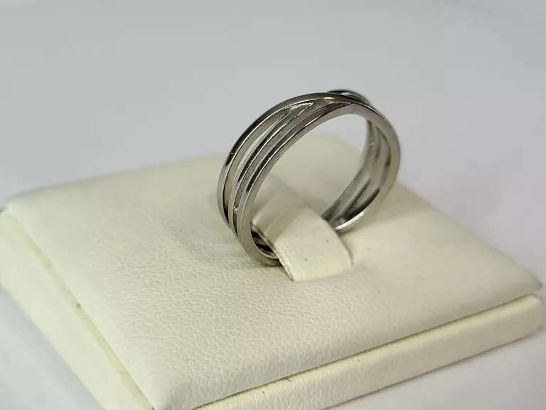 sliczny-srebrny-pierscionek-200g-r12-p925-kamien-bez-kamienia