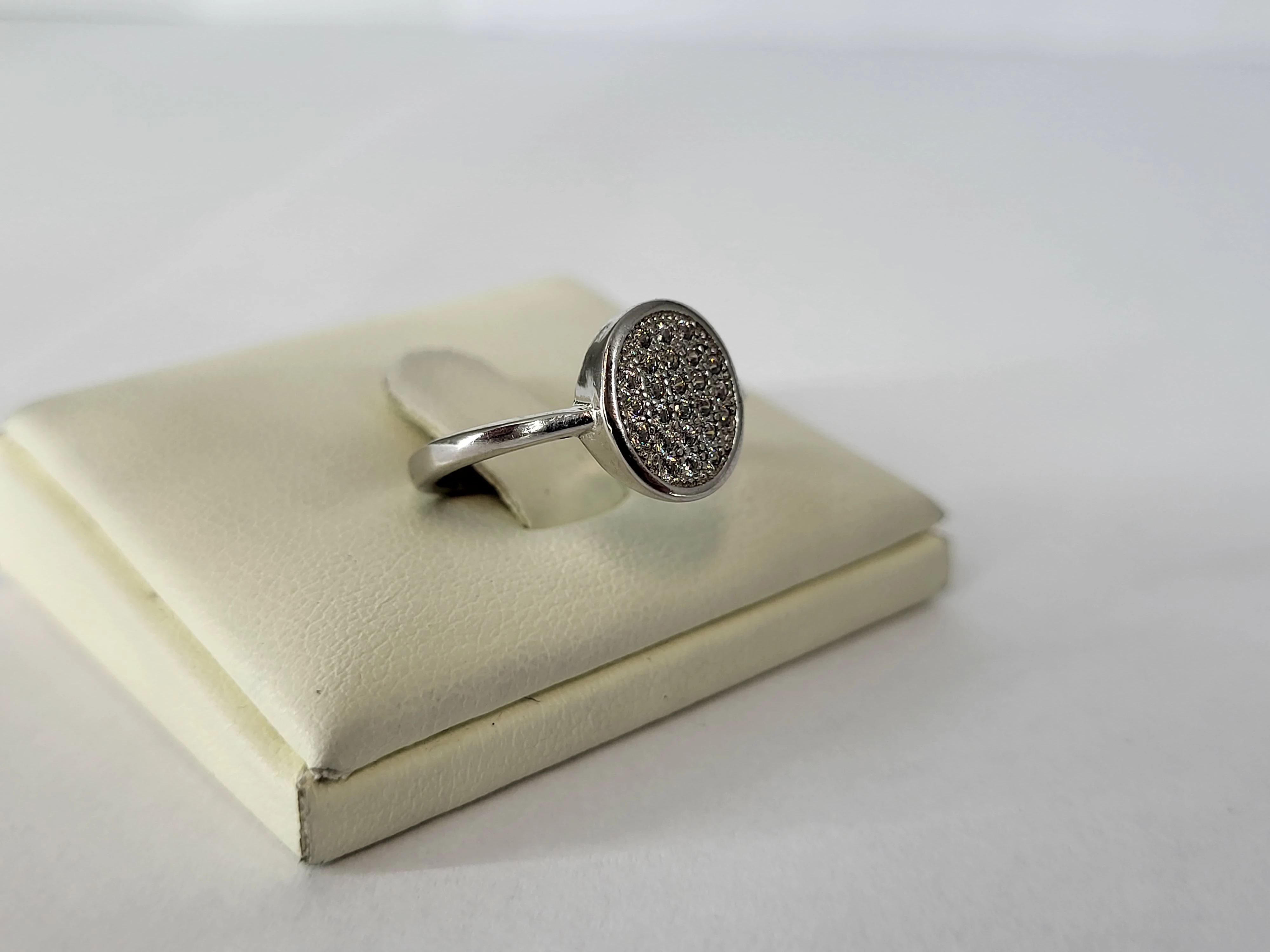 piekny-srebrny-pierscionek-290g-r12-p925-kamien-cyrkonia