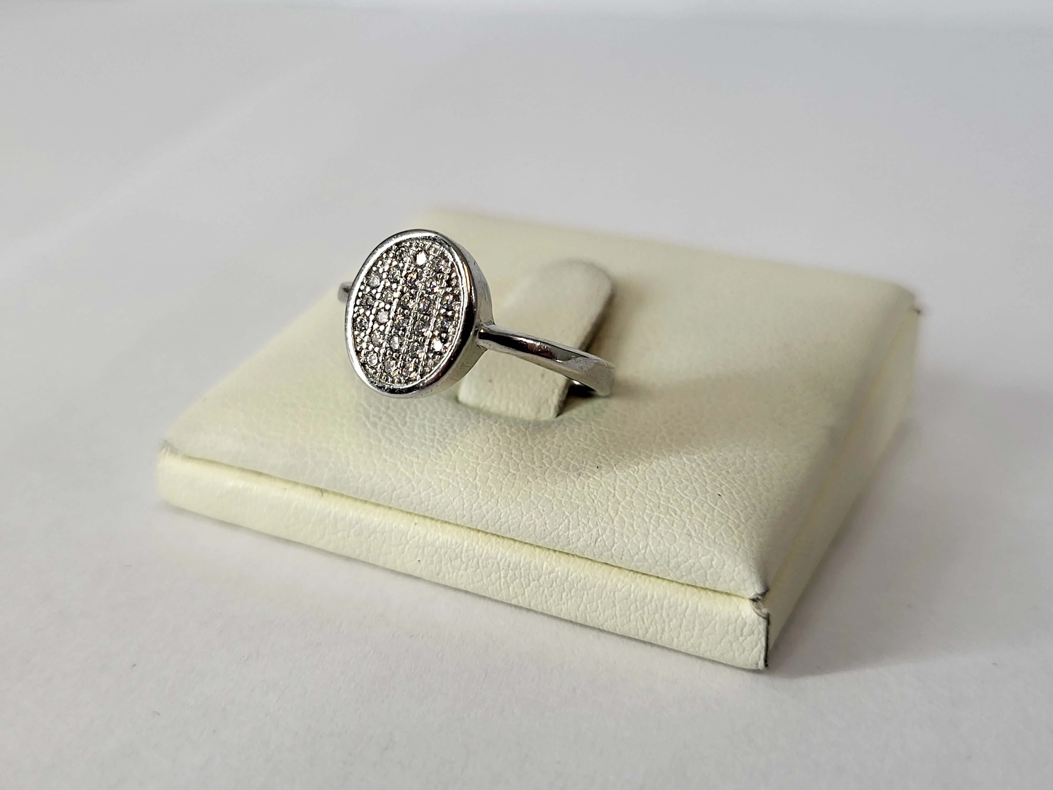 piekny-srebrny-pierscionek-290g-r12-p925-material-srebro