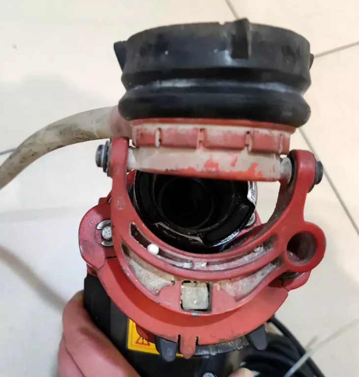 WIERTNICA DIAMENTOWA HILTI DD 30-W - WALIZKA