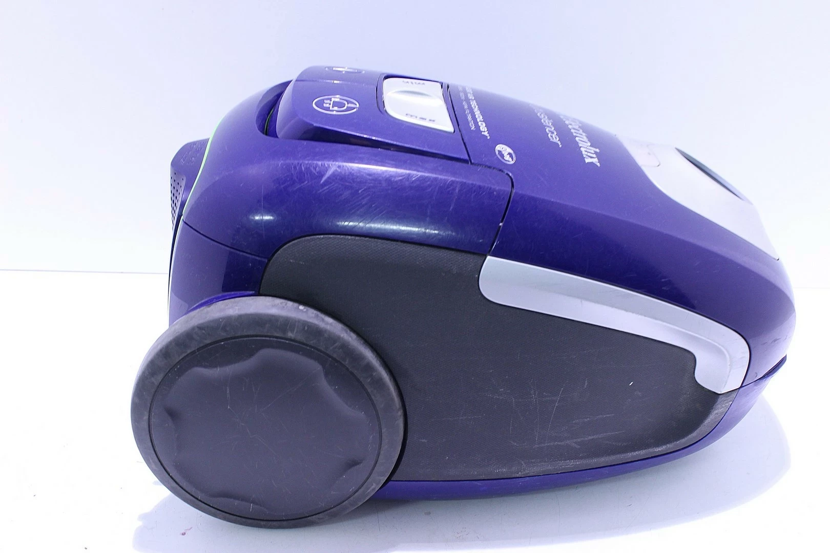 odkurzacz-elektrolux-ultrasilencer-kolor-dominujacy-inny