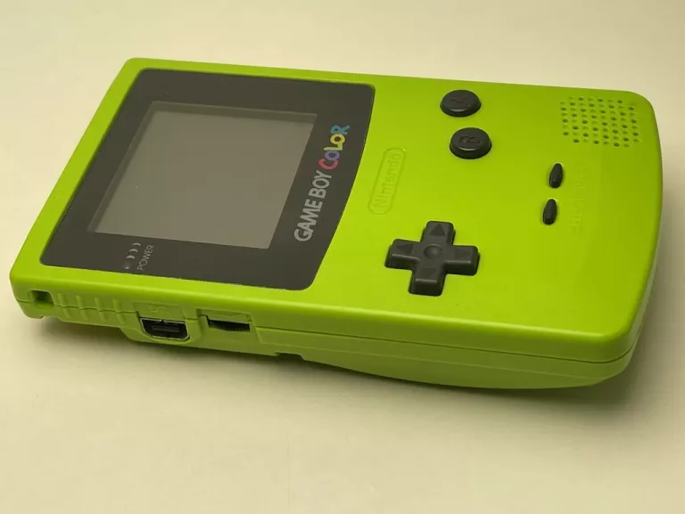 konsola-game-boy-color-cgb-001-wersja-konsoli-color