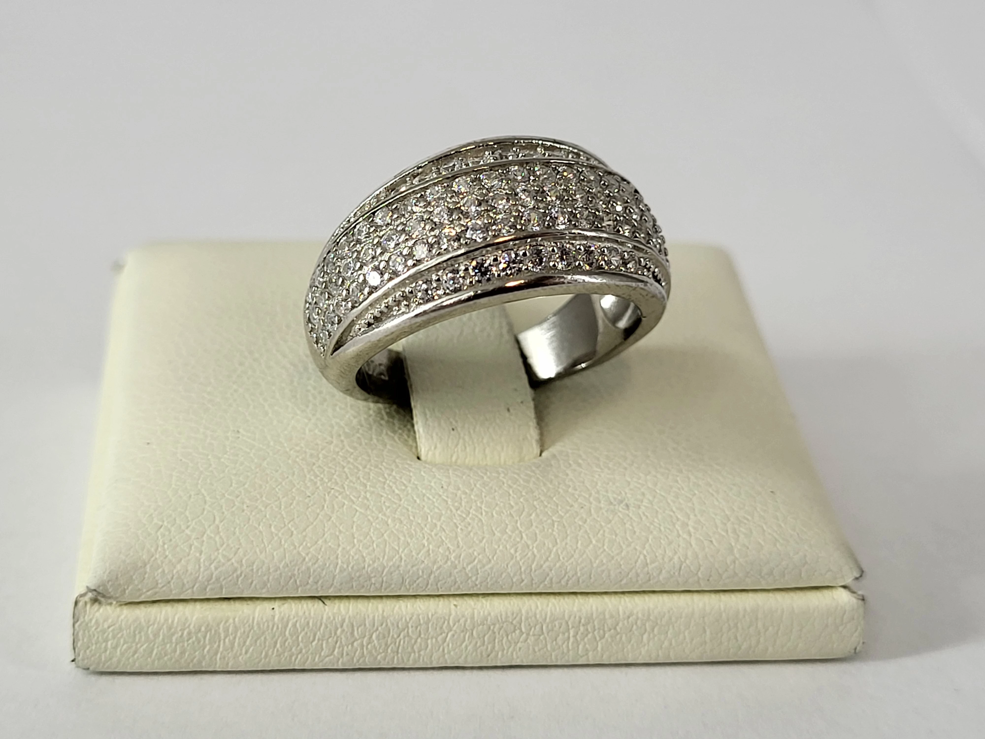 piekny-srebrny-pierscionek-580g-r14-p925-plac-wolnosci-3-tuchola