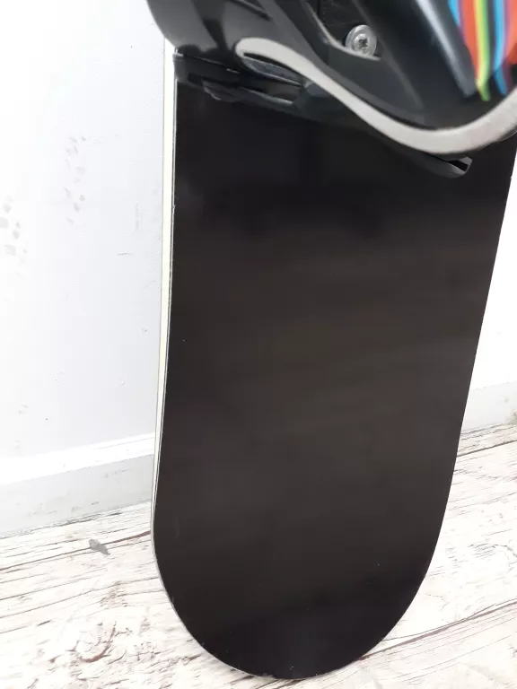 deska-snowboardowa-generics-157cmwiazania-bx1-marka-ride
