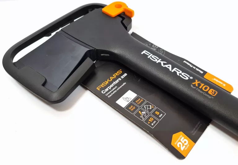 SIEKIERA FISKARS X10