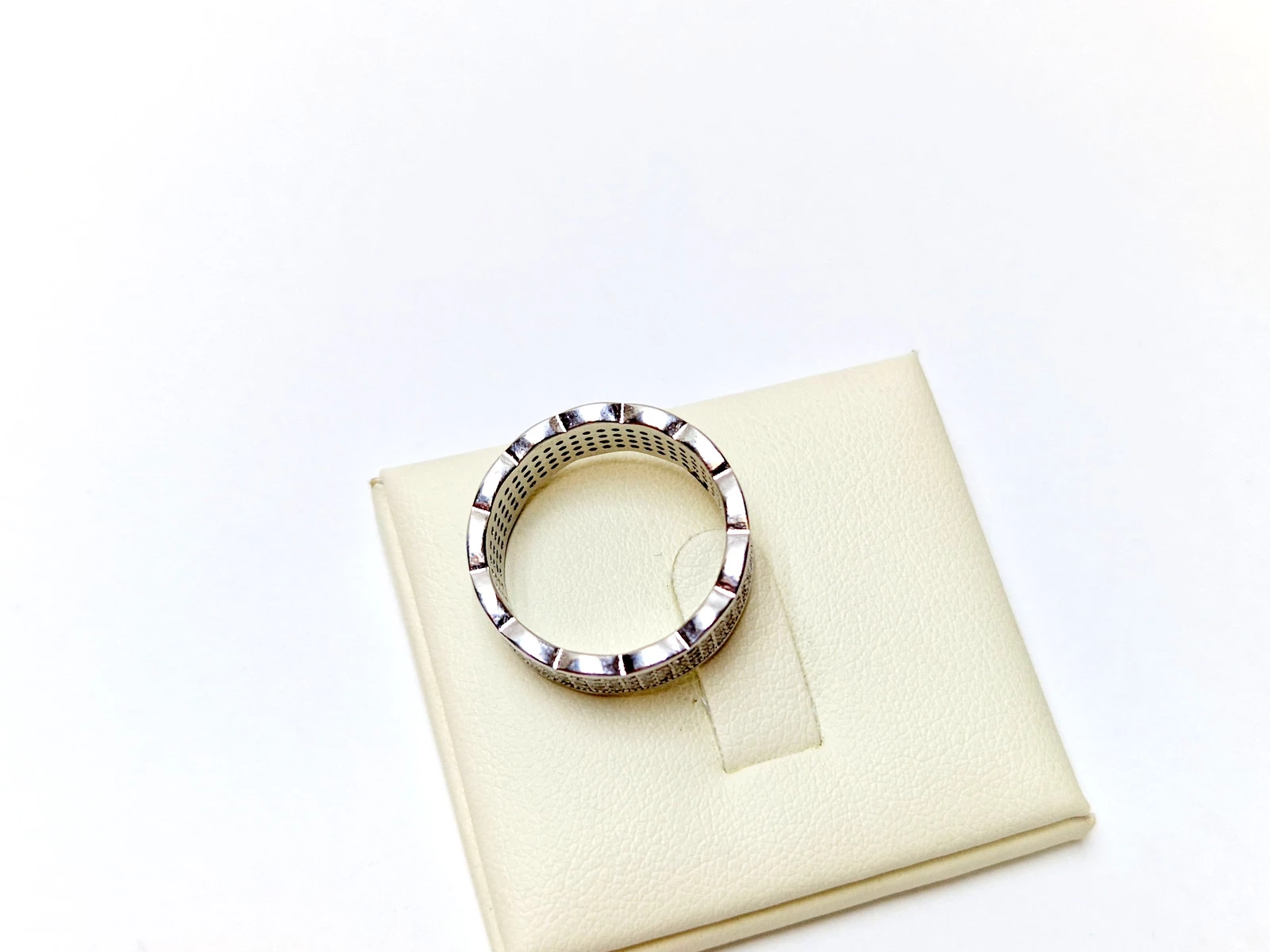 srebrny-cudowny-pierscionek-z-cyrkoniami-r14-rodzaj-klasyczne