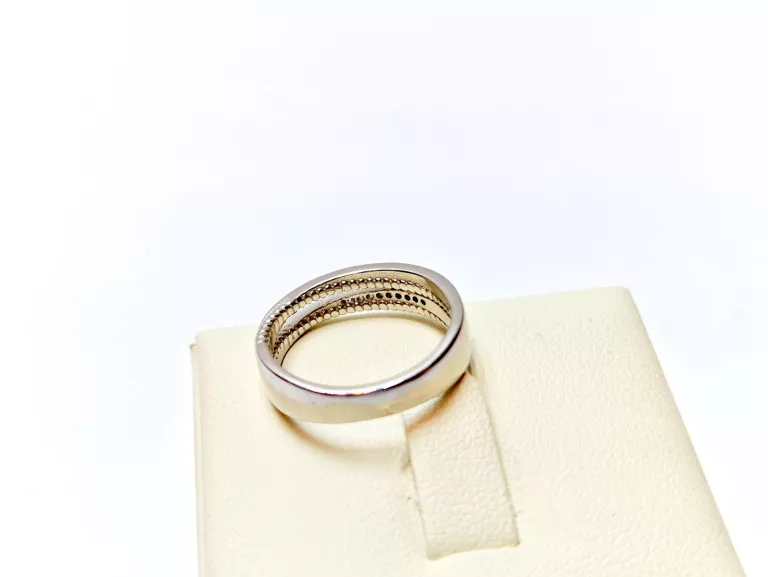 srebrny-sliczny-pierscionek-z-cyrkoniami-r13-kamien-cyrkonia