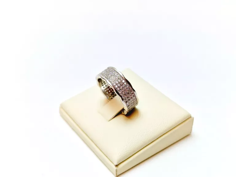 srebrny-cudowny-pierscionek-z-cyrkoniami-r14-kosciuszki-34-trzcianka