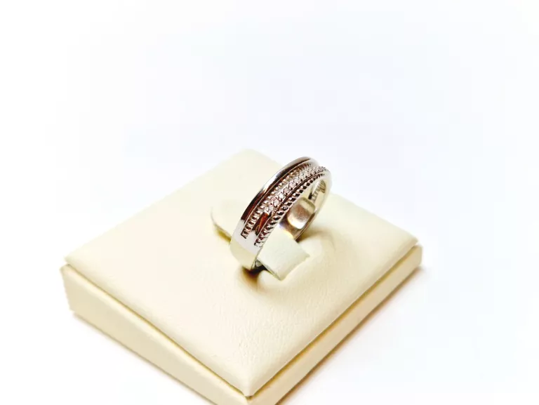 srebrny-sliczny-pierscionek-z-cyrkoniami-r13-marka-inna-marka