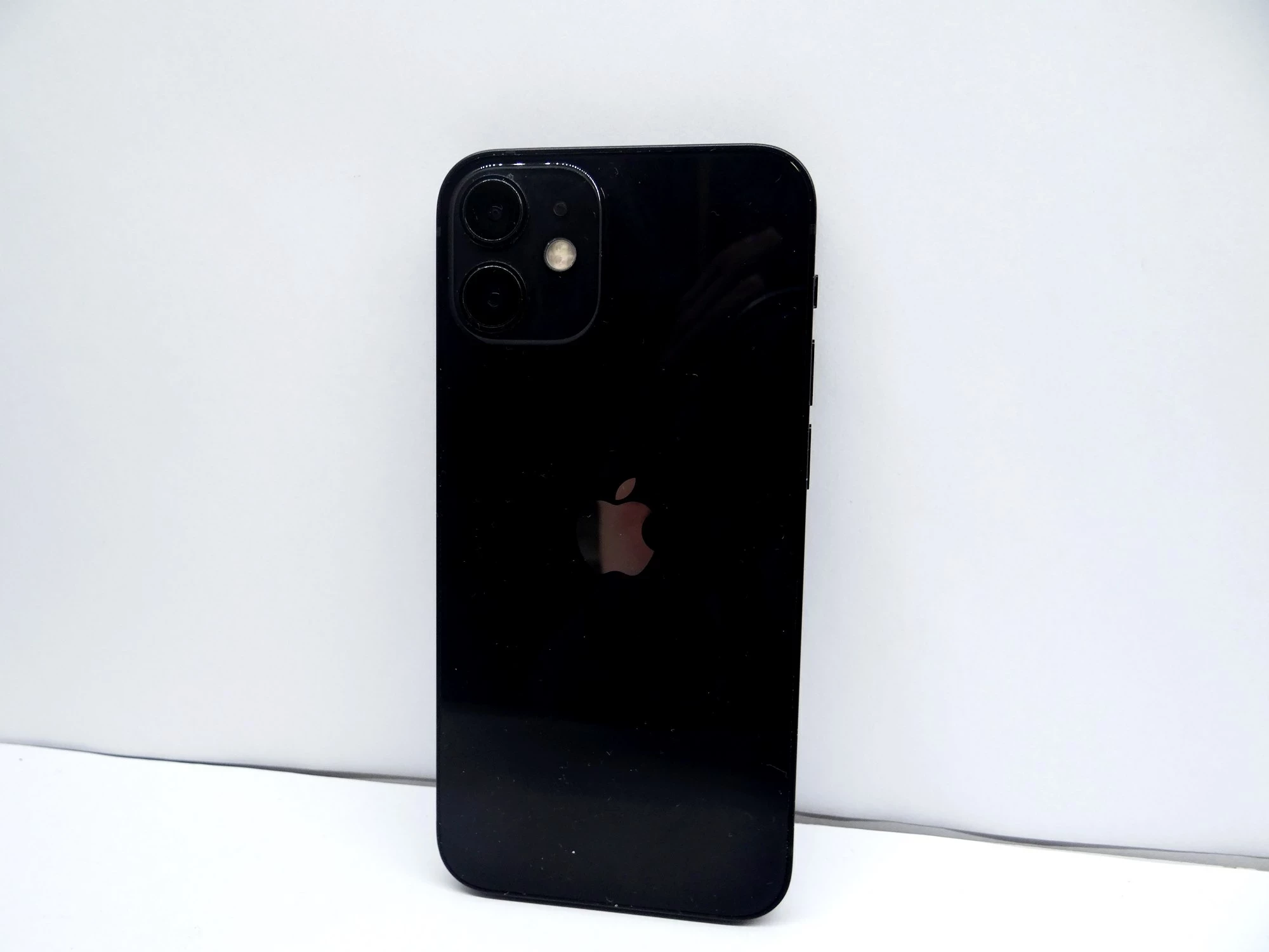 apple-iphone-12-mini-64gb-kod-producenta-mgdx3pma