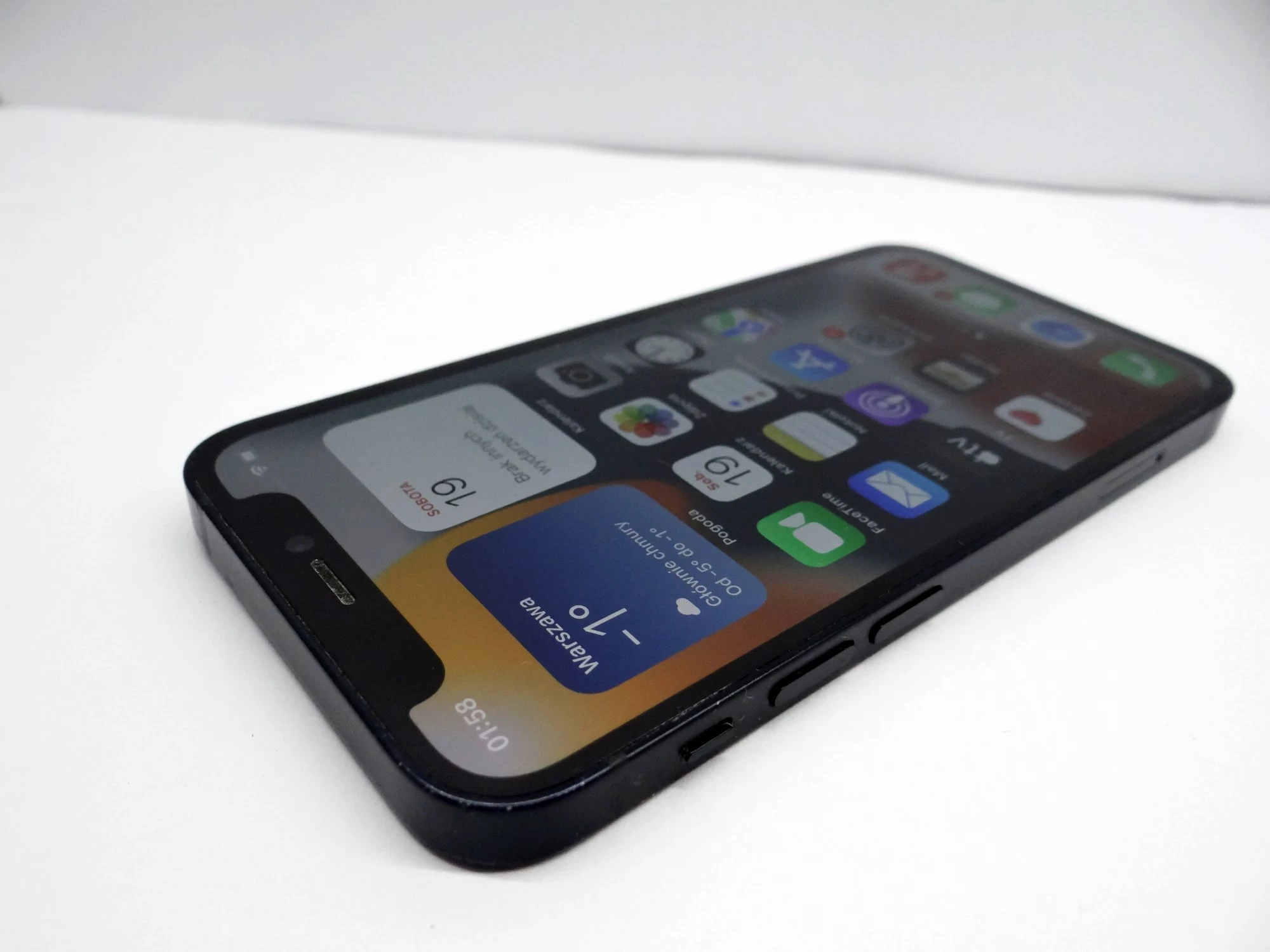 apple-iphone-12-mini-64gb-przekatna-ekranu-54