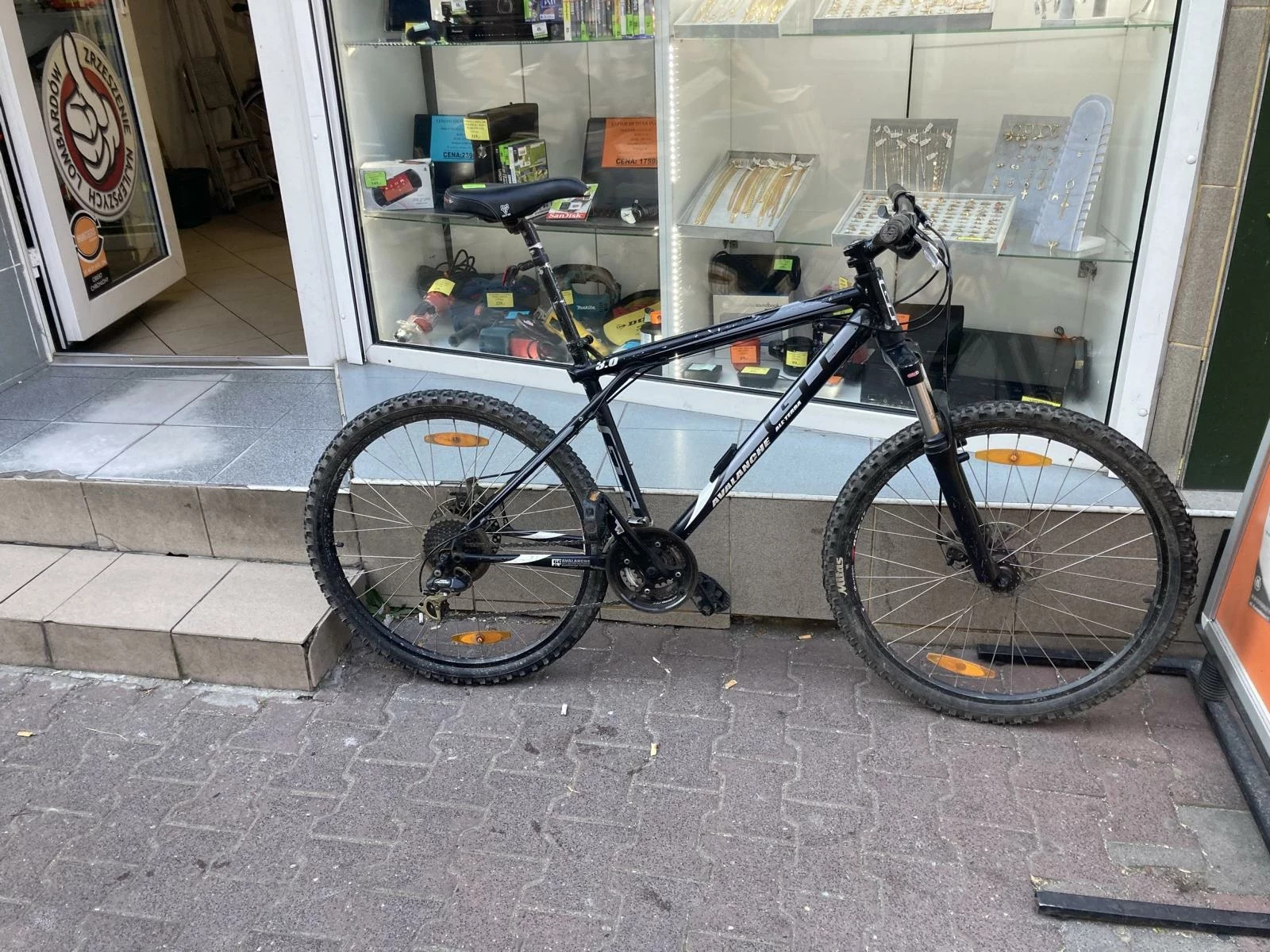 rower-gt-avalanche-30-all-terra-model-avalanche