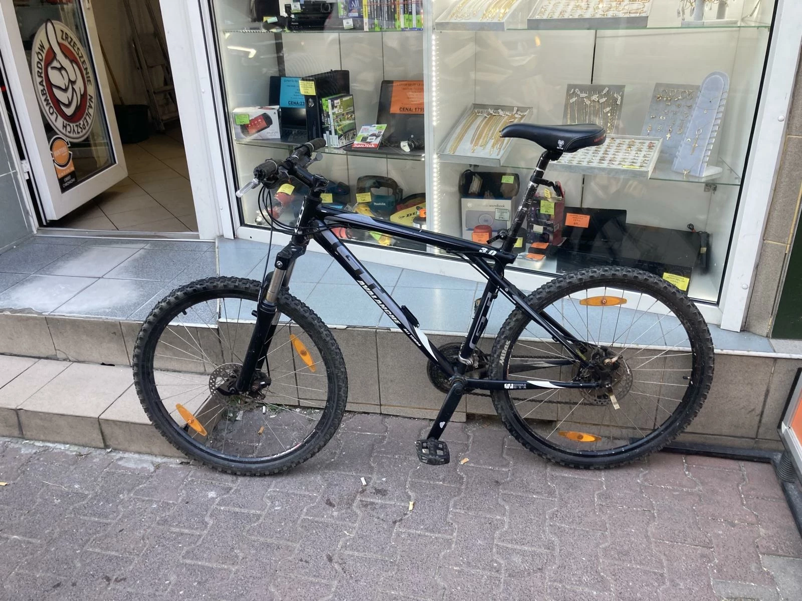 rower-gt-avalanche-30-all-terra-stan-uzywany