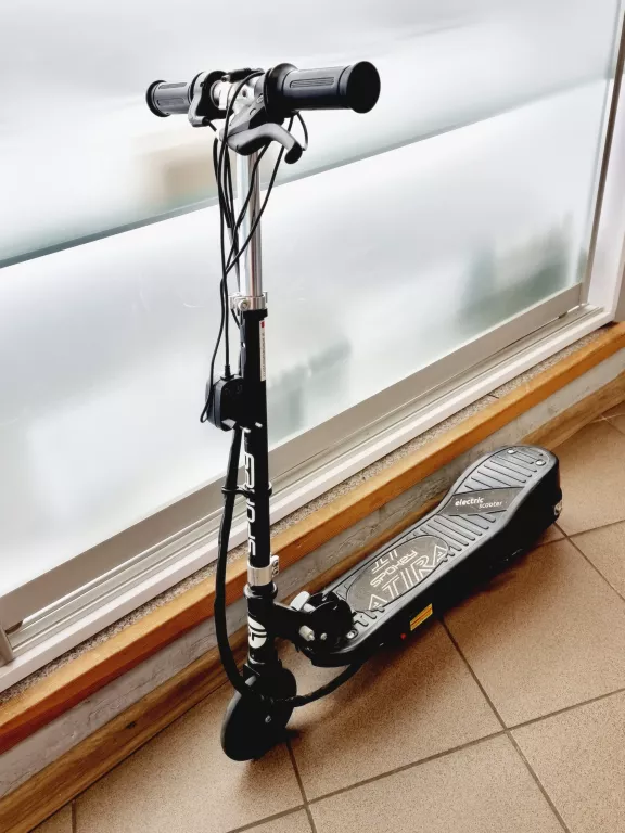 HULAJNOGA ELEKTRYCZNA SPOKEY ATIRA ŁADOWARKA