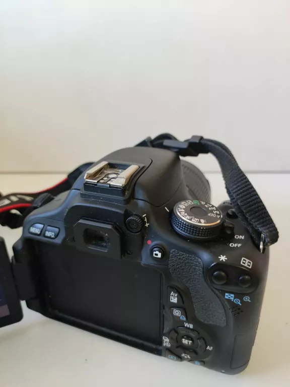 CANON EOS 600D ETUI, ŁAD