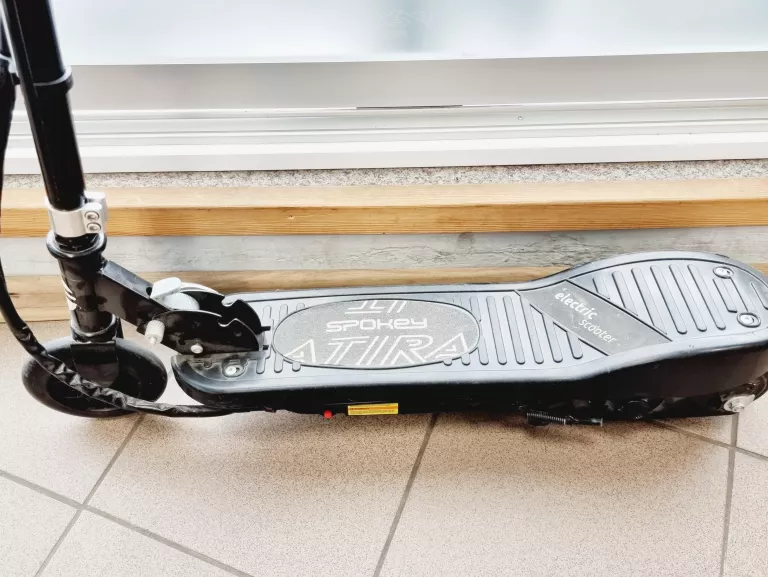 HULAJNOGA ELEKTRYCZNA SPOKEY ATIRA ŁADOWARKA