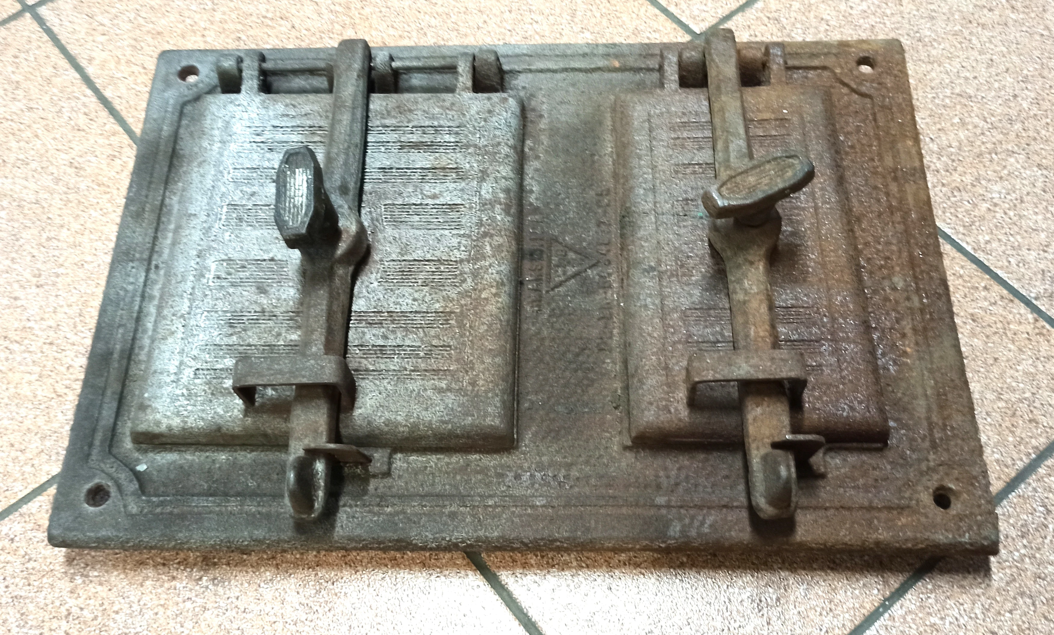 drzwiczki-do-pieca-zeliwne-rodzaj-drzwiczki-kominkowe