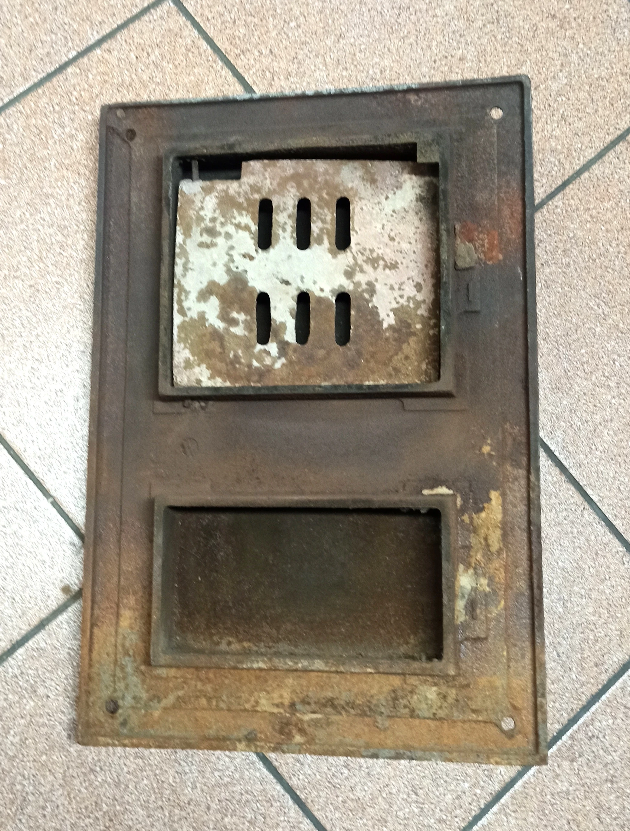 drzwiczki-do-pieca-zeliwne-marka-jx