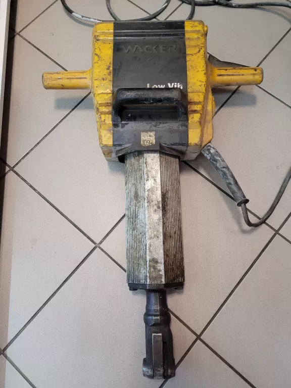 MŁOT WYBURZENIOWY WACKER LOW VIB EH23/230