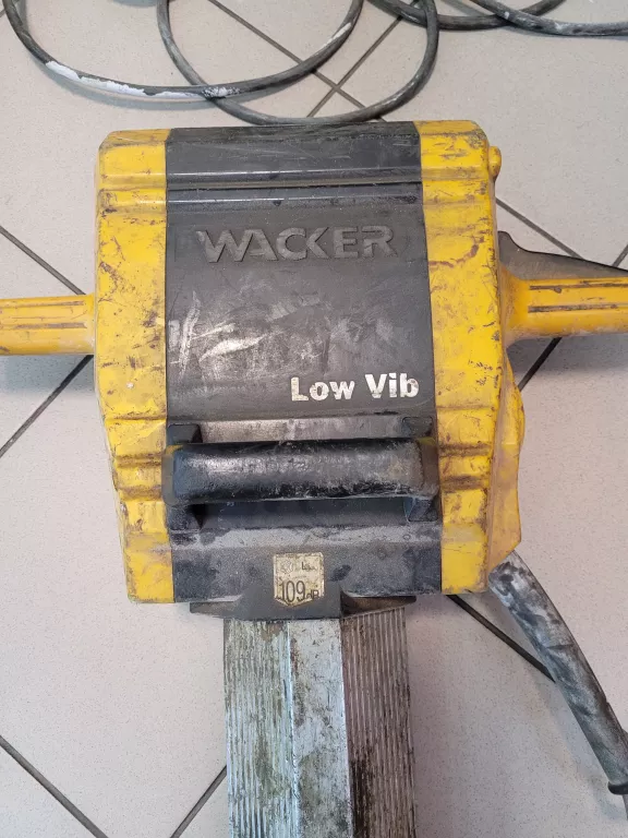 MŁOT WYBURZENIOWY WACKER LOW VIB EH23/230