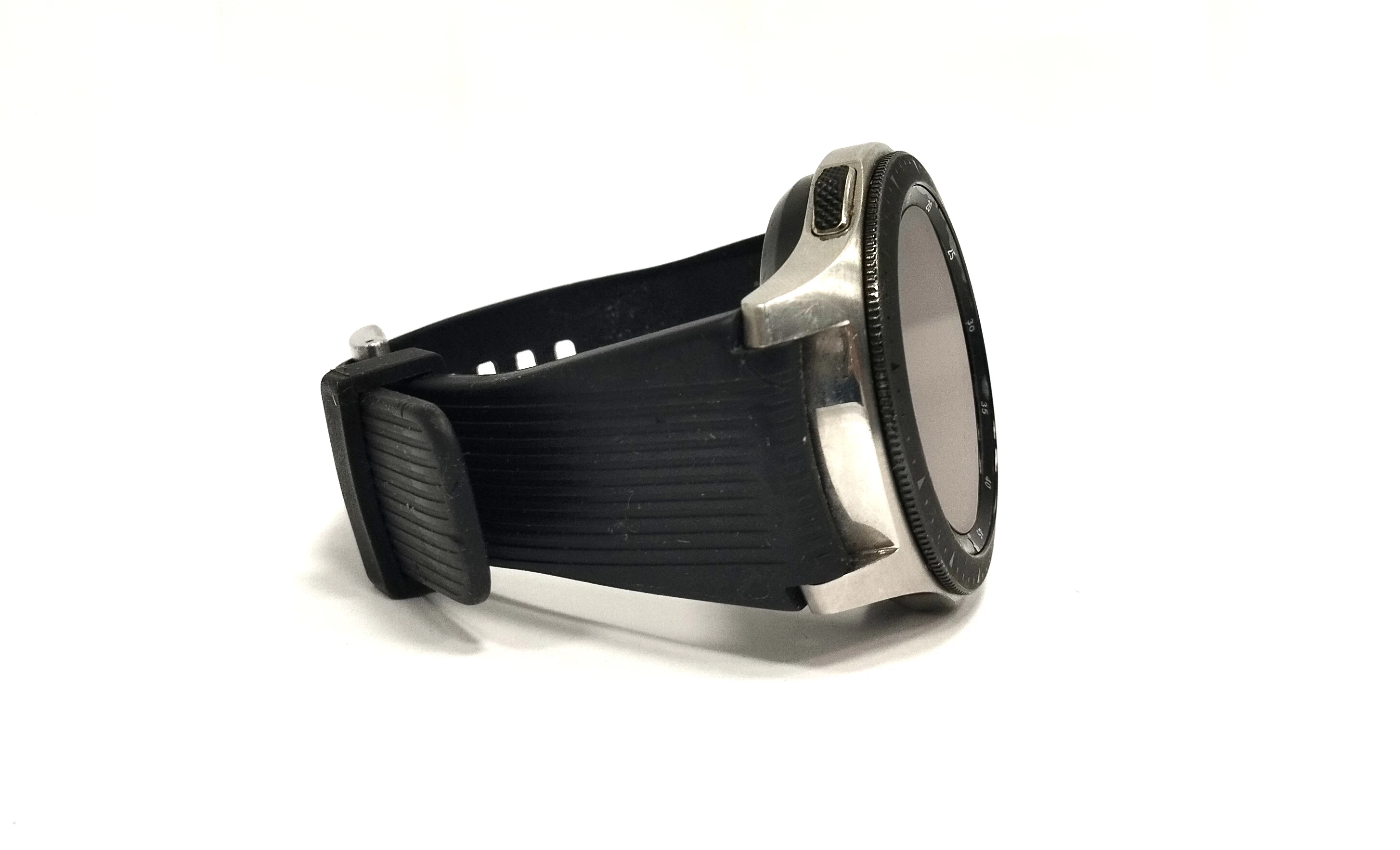 smartwatch-samsung-galaxy-watch-46mm-sm-r800-ean-gtin-8801643404550