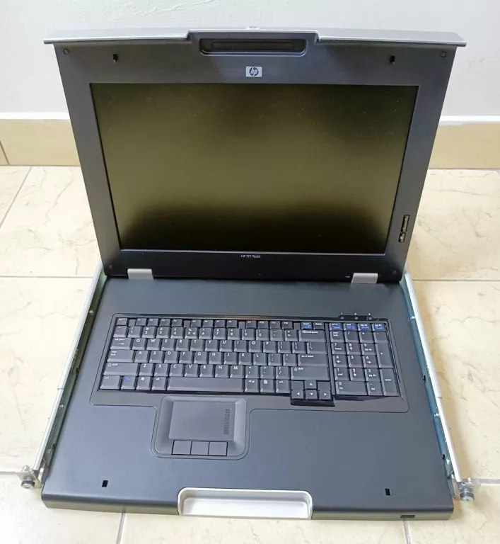 konsola-17-hp-tft7600-zamojska-23-sj-lublin