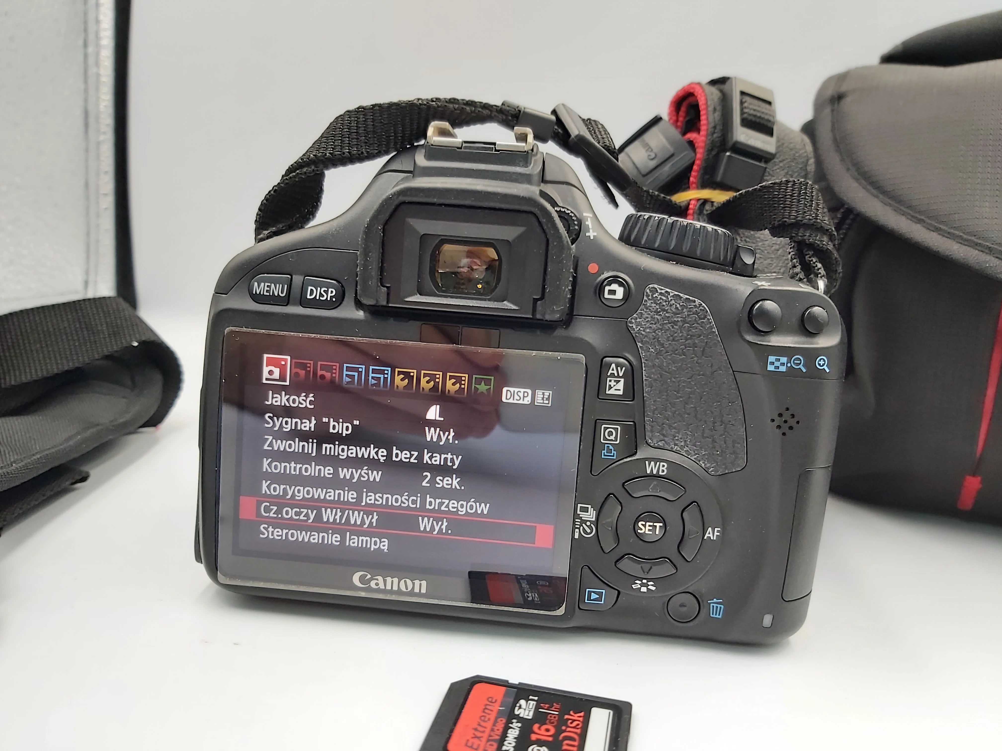 lustrzanka-canon-eos-550d-z-obiektywem-18-55mm-kod-producenta-eos-550d