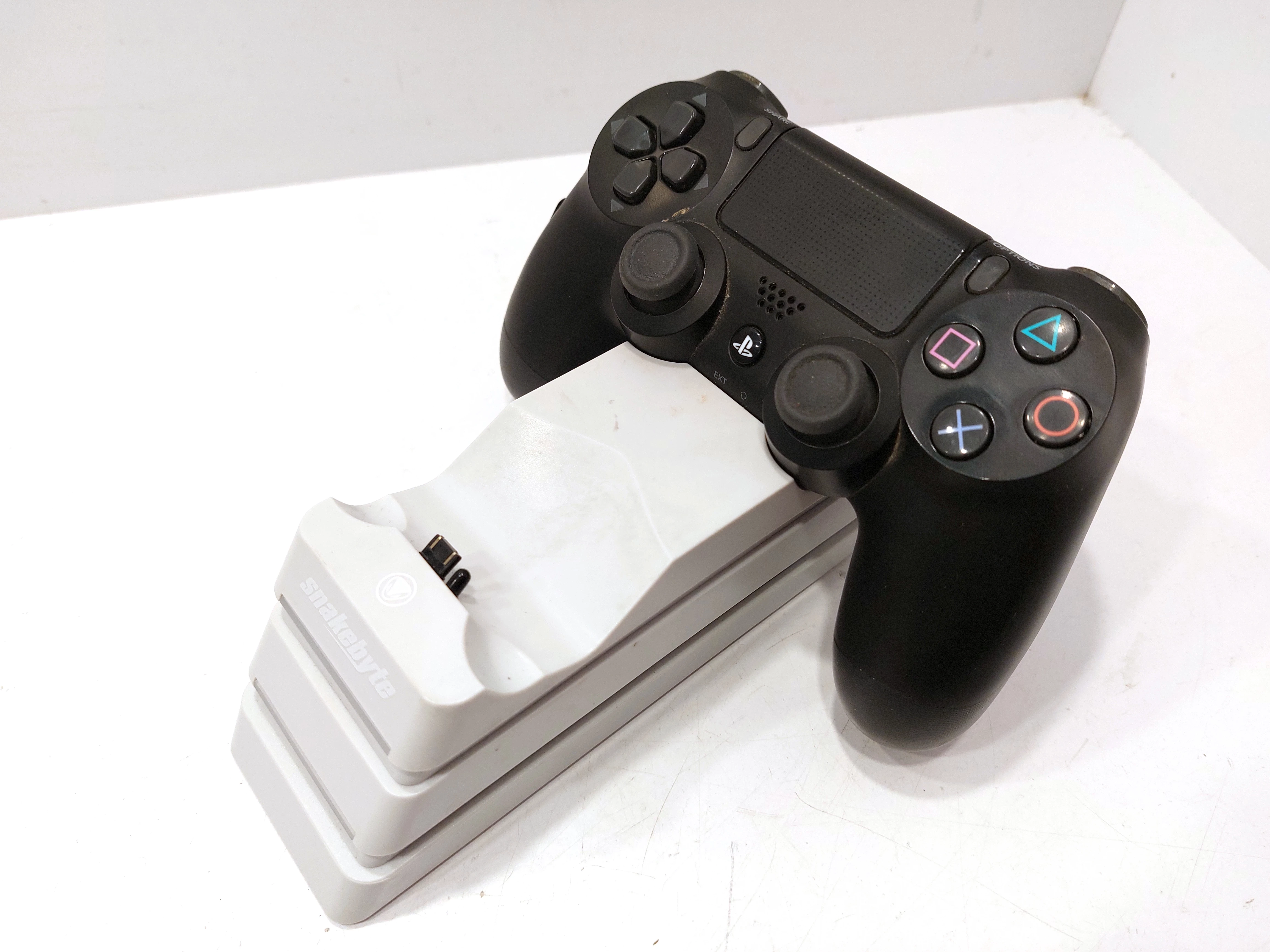 pad-ps4-stacja-ladujaca-snakebyte-twin-charge-jana-pawla-ii-32-klodzko-for-cash